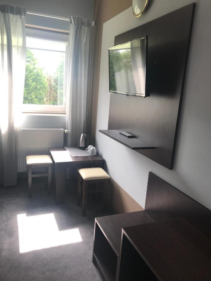 Hotel Holidays Слубице Экстерьер фото