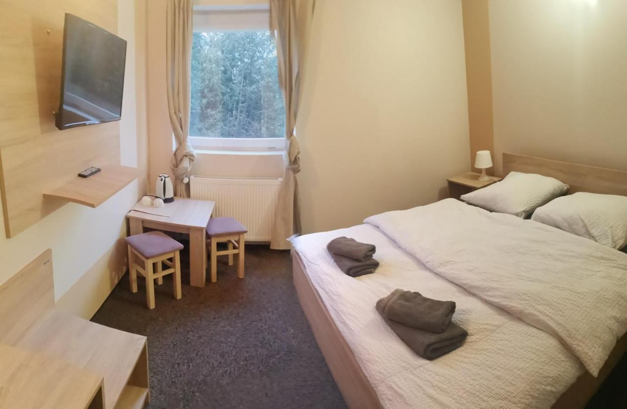 Hotel Holidays Слубице Экстерьер фото